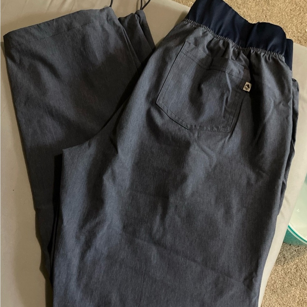 Women’s Pants